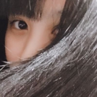 157cm Dcup 21歳 めいです。大人のおもちゃプレイが大好きです♪
やり目なおじさん会ってヤりたいw
