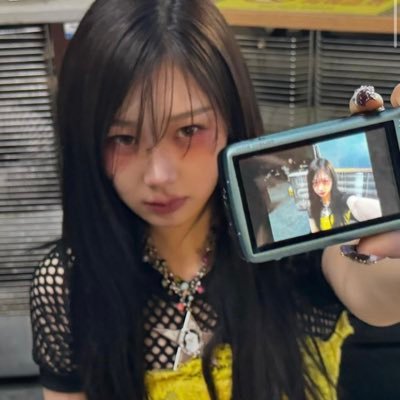 zksdit0's profile picture. kilometers per second