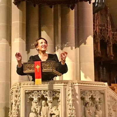 Leader / Pastor / Writer / Progressive Thinker. Sr Minister @calvarydc, @riversidenyc. @InvestedFaith is my passion; Hawaii is my home.