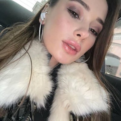 ClarissaCo30373's profile picture. Only God Can Award Me 🙏❤️