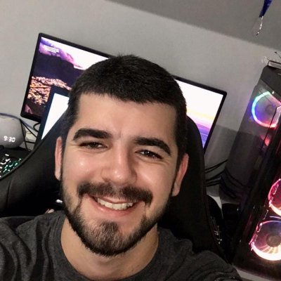 Um simples Técnico em T.I,  principal hobby, jogar/acompanhar League of legends e sua comunidade.