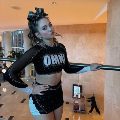 julie_davis2's profile picture. world cup omni 23-25💚