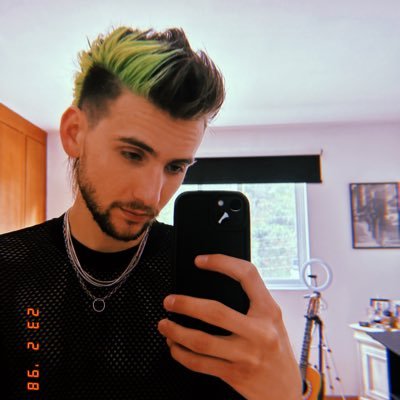 pablocampos98's profile picture. Dimitri en @dimitribrujas