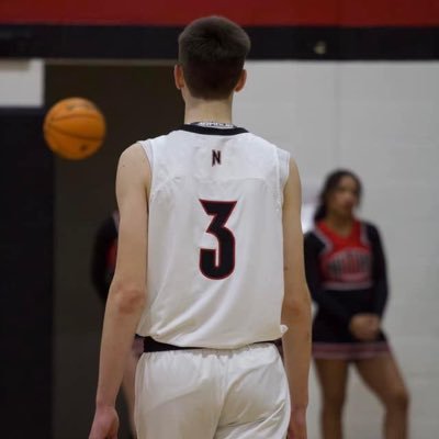 6’7 175 | class of ‘26 | Nitro HS | Email: timmyl16@outlook.com