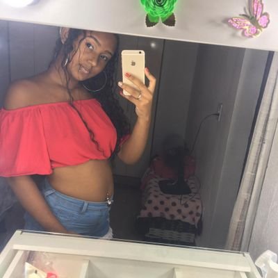 RJ💚
Sub:15🤯
Casada💍
Mamãe de 2 princesa 💖
Aylla Sophia ❤️🥰
Eloah Vitória 💖👼