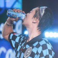 Chanyeol's simp (@yodaex9) 's Twitter Profile