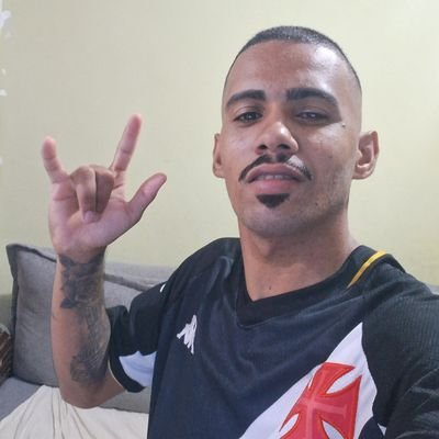 Lançamento da música Flutuando dia 16 desse mês de dezembro