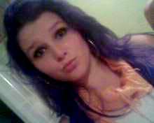 Garota nem um pouco sensível (apenas quando conveem) - Signo: touro - amiga -morena. segue ai ;**
