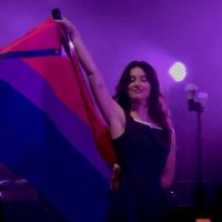 bia eterna moodswings by 5sos (@biancasantana35) 's Twitter Profile