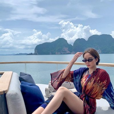 pops80s's profile picture. Fashion Design Travel Swimming Finance