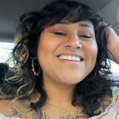 acoatltat2's profile picture. My hands draw what your heart sees 🤎