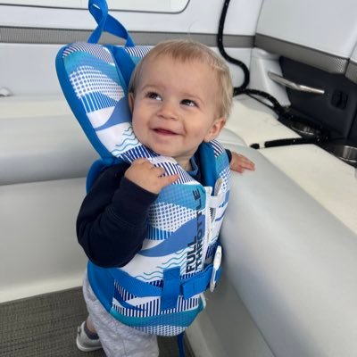Wife 💍 Ashton & Aria’s mom 🩵🩷 Dog mom to Kiya & Maverick 🐾 Aunt K 🩶 CPA 🤓 Let’s go Heels!