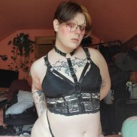 Knives π‘π€ 18+π (@literal_trans) 's Twitter Profile