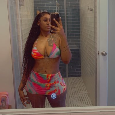aries ♈️ | love wins 🌈 | 👻 nicoleeex.x | IG: nicole.__x3 | U.S 🇺🇸 |