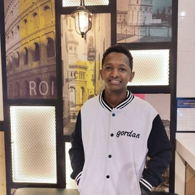 khalid_she5's profile picture. #ManUFC🔴 #Halamadrid   MBBS/UofK🩺