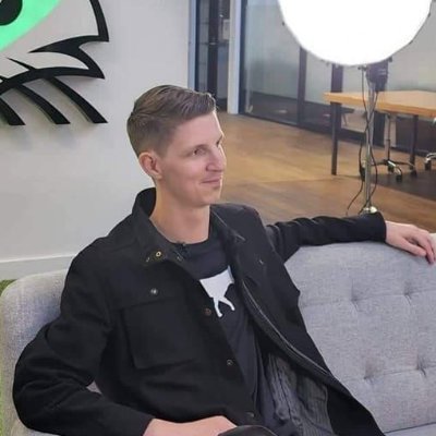 Principal Engineer @ https://t.co/xAijajAwaK.
PHP & @laravelphp enthusiast | @typescript proponent.
Opinions are mine.