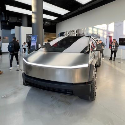 jusdaq's profile picture. Tsla long term investor #테주모