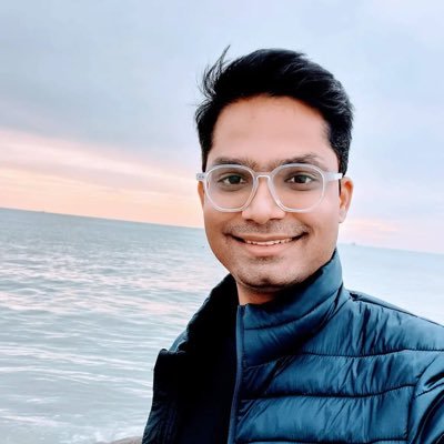 SumitLok's profile picture. Tech enthusiast | MBA from IIM Bangalore | Life is beautiful ❤️