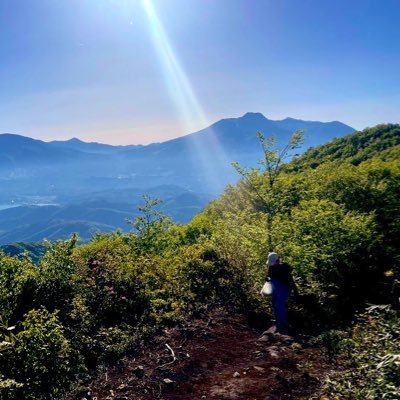 yukimimi291929's profile picture. 雪山とスノーボードが癒しの万年初級ボーダー。平時、平地は、料理、洗濯が楽しみ。 年齢を重ねても雪山を楽しむことが目標。
