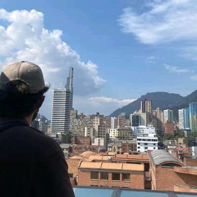 Alguna vez fuí repre, me dedico a echar chisme y a veces a ser enfermero.
DIGNIDAD mi partido💜🧡
Papá de Noha💌🐶
ANTI IMPERIALISTA.