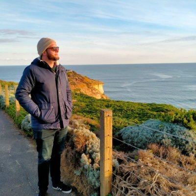 Slow writer. Opinions mine. He/him.
Not here much— on Bluesky instead:
@eliasgreig.bsky.social
Rep'd by @danielle_binks
Email: eliasgreig@gmail.com (E-I-G)