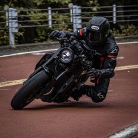 wZLfIZKx_200x200.jpg