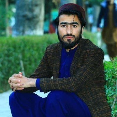 ژوند لڪه ګل دی
هره پاڼه يې خيال دی
او هر اغزی يې حقيقت دی