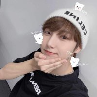 런쥔🦊 (@thxrenjun23) 's Twitter Profile