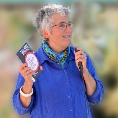 Présidente Honoraire ATD Q/ Mde
Ancienne conseillère @lecese
Auteur du livre L'égale dignité des invisibles Quand les sans voix parlent de l'école @ATDQM @BDL
