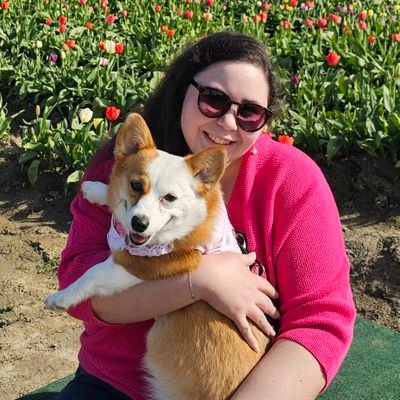 Corgi mom, Story Teller, Professional Chismosa | USC 20✌ ULV 19🐆