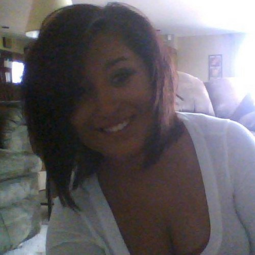 katiereeves613's profile picture. just a badass that does hair :)