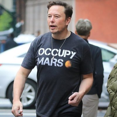 Elon Musk 𝕏