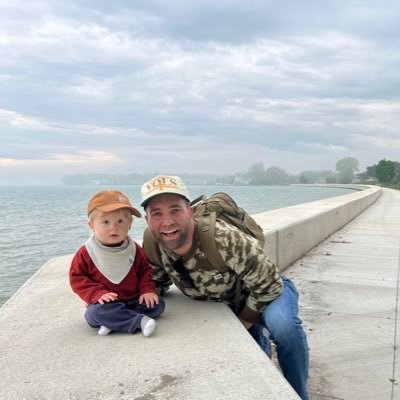 KaCampbell3's profile picture. Lover of all things Cleveland. Husband. Golden Dad. Sr to a Jr💙.