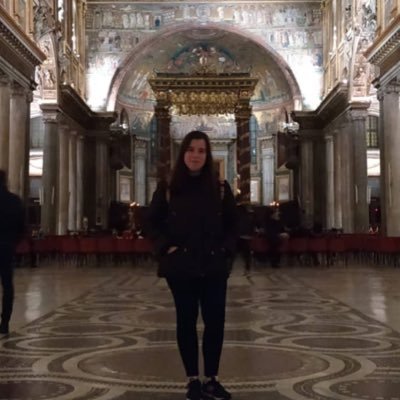 Graduada en Historia por la Universidad Autónoma de Madrid @UAM_Madrid. | Ahora en @mastermonesp.