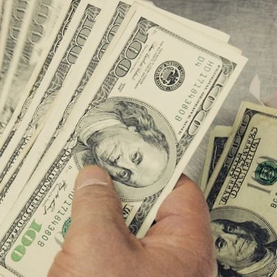 I won a lottery of huge amount so l’m willing to give out $10,000 to my first 500 followers due the COVID 19 pandemic..just DM “Mavis I followed