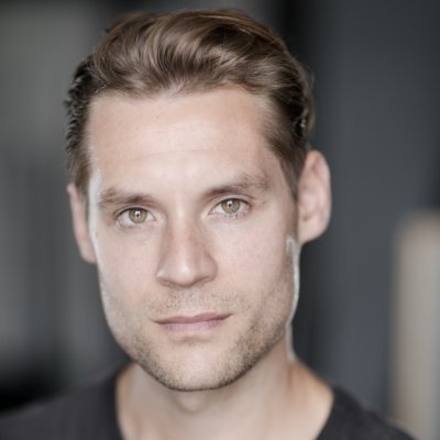 Actor. Rolan in @baldursgate3 Twitch BG3 streams every Monday, Wednesday and Friday 🔮
