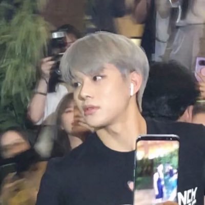 Garimg373075's profile picture. 