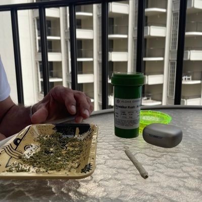 毎日吸ってます。💨 H4CBH, CRDH, CRDP, THXE, CNP, CBD, H4CBD, CBNの情報共有してます💡 私は気に入った会社の商品にしかレビューしません。レビューしないということは、そういうことです 😉 #cbd #cnp #thxe #crdh #cbn #h4cbh #crdp