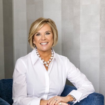 I am passionate about helping people! No matter what, I will work relentlessly to make my clients happy. Are you looking to buy or sell a home? Call me!