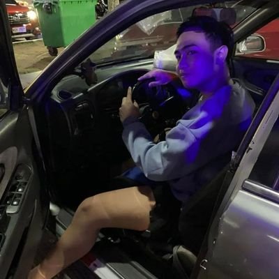 renzoberganio's profile picture. Capricorn ♑