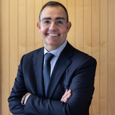 rickyramos43's profile picture. Cap de Servei de Cirurgia Toràcica. Hospital Clinic de Barcelona. Professor titular de la Facultat de Medicina i C. de la Salut. UB