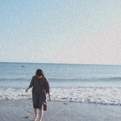 kanekoharuko's profile picture. かねこはるこ よく眠りたまに書く人。おすしが好き。 読書会の主催などもしてます。著書『前職・図書館司書』（生活綴方出版部）/寄稿→『文集・私の生存戦略』『文集・妙蓮寺』（生活綴方出版部）/個人制作ZINE『パートナーが買ったもの』