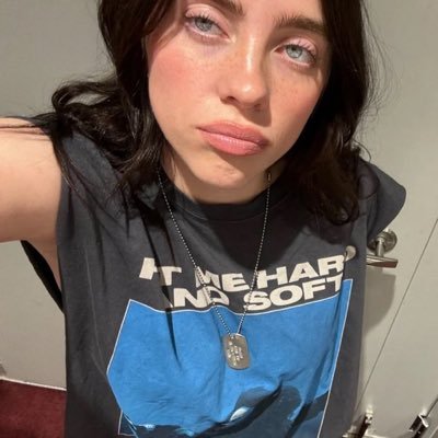 #BILLIE: you better lock your phone and look at me when you’re alone