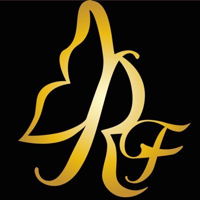 Luxe, Headshot & Lifestyle Portrait Photographer 📸
Author & Award Photographer 🏆
Click website for more information 👇🏽