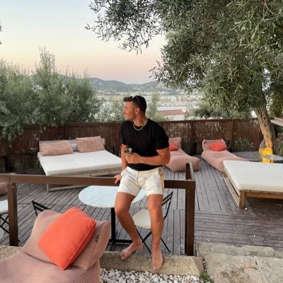 Alec Peltekian Profile