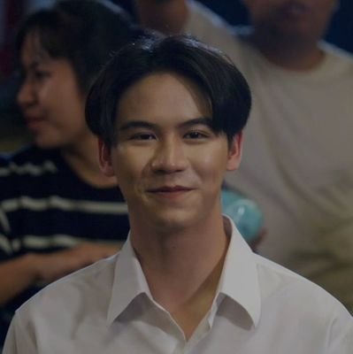 yjkmeow's profile picture. ㅤㅤㅤㅤㅤ⌗    ،  earth and mars; 🏸☔