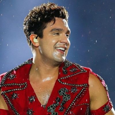 claracine_'s profile picture. Graduada Cinema e Audiovisual 🎬 / Bookstan 📚 / FMF 🩷 / OTH 📺