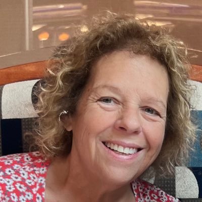 DeBeachGirl2092's profile picture. Fun