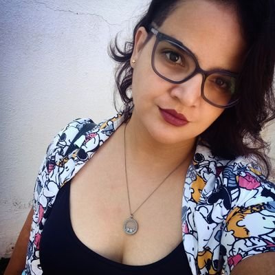 dehlinhares's profile picture. Mais aleatória que minha playlist musical