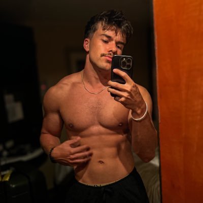 Lsbruh_'s profile picture. Aussie drummer. This is free 👇